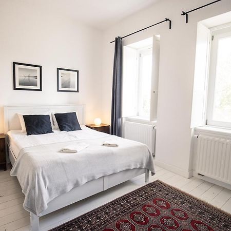 Manor Apartments, Csopak Zewnętrze zdjęcie