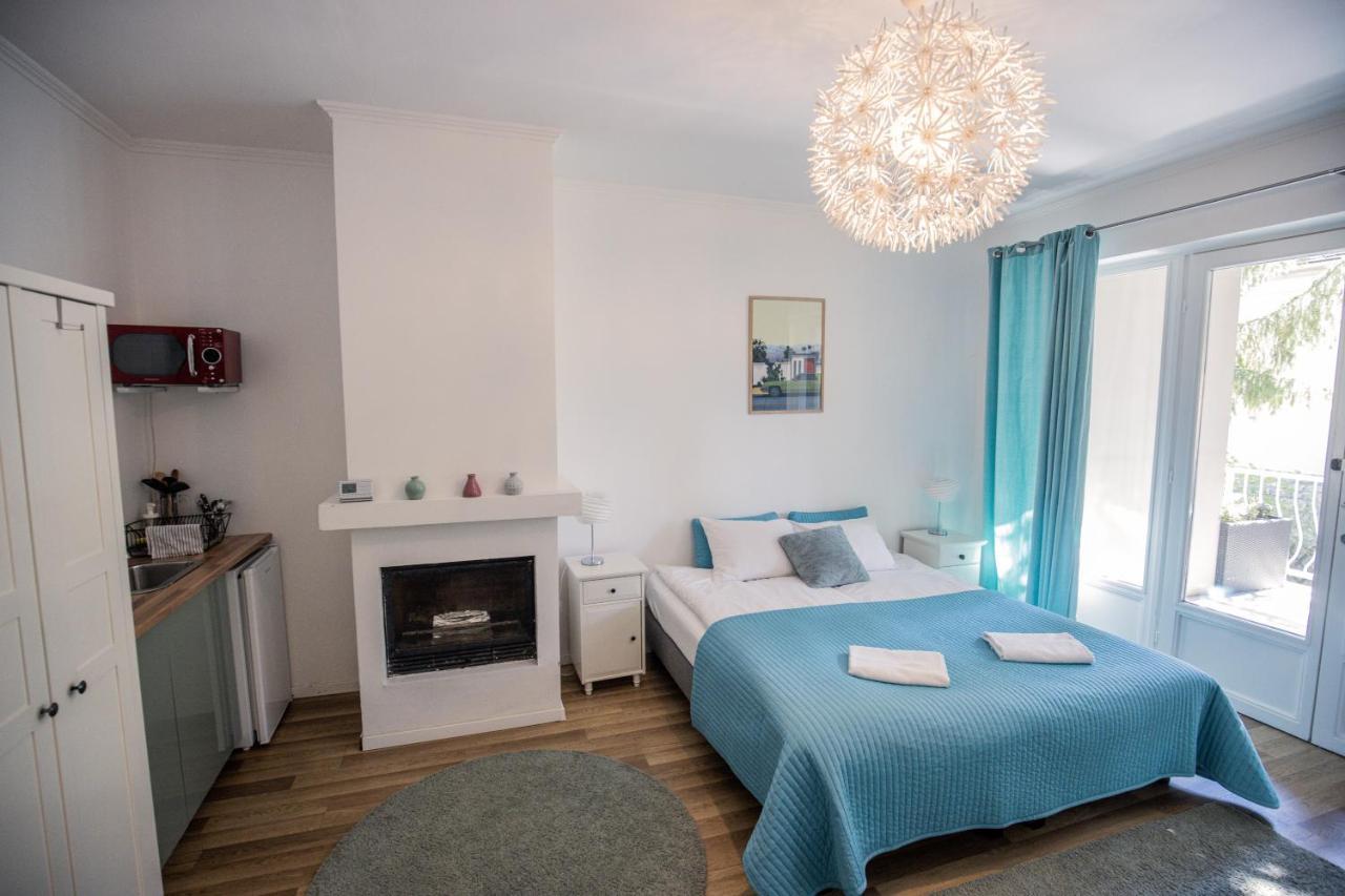 Manor Apartments, Csopak Zewnętrze zdjęcie