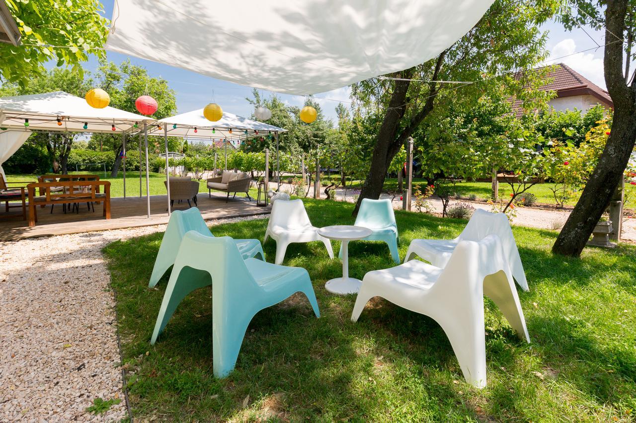 Manor Apartments, Csopak Zewnętrze zdjęcie